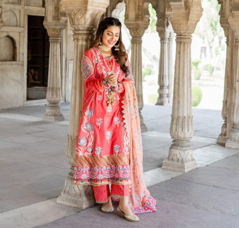 Style 101: Ammara Khan